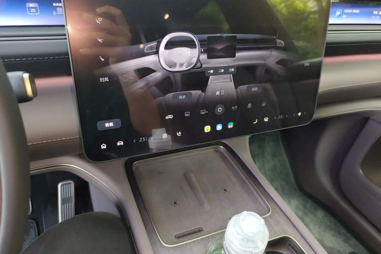 Used Nio ES8 2026 Model 6-seat Executive Luxury Edition Audio And AC Panel