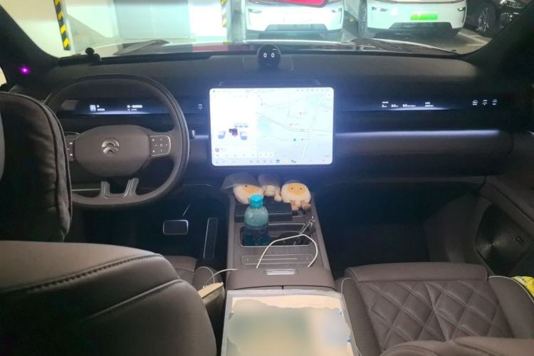 Used Nio ES8 2026 Model 6-seat Executive Luxury Edition Center Console