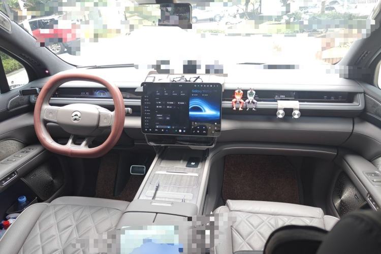 Used Nio ES8 2026 Model 6-seat Executive Signature Edition Center Console