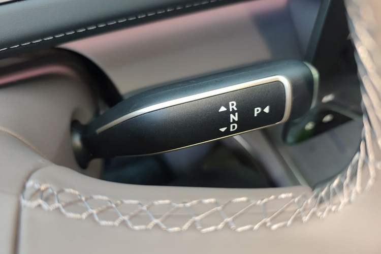 Used Nio ES8 2026 Model 6-seat Executive Luxury Edition Gear Lever
