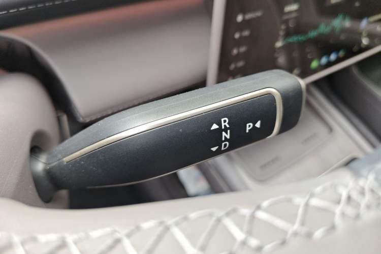 Used Nio ES8 2026 Model 6-seat Executive Luxury Edition Gear Lever