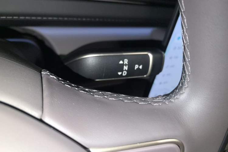 Used Nio ES8 2026 Model 6-seat Executive Luxury Edition Gear Lever