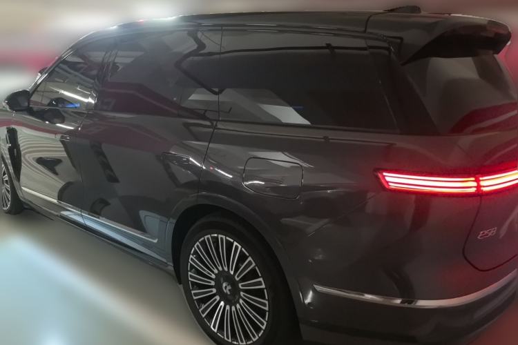 Used Nio ES8 2026 Model 6-seat Executive Luxury Edition Rear Left 45 Deg