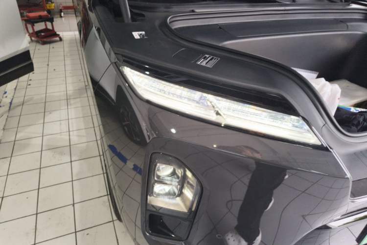 Used Nio ES8 2026 Model 6-seat Executive Luxury Edition Right Front Headlight