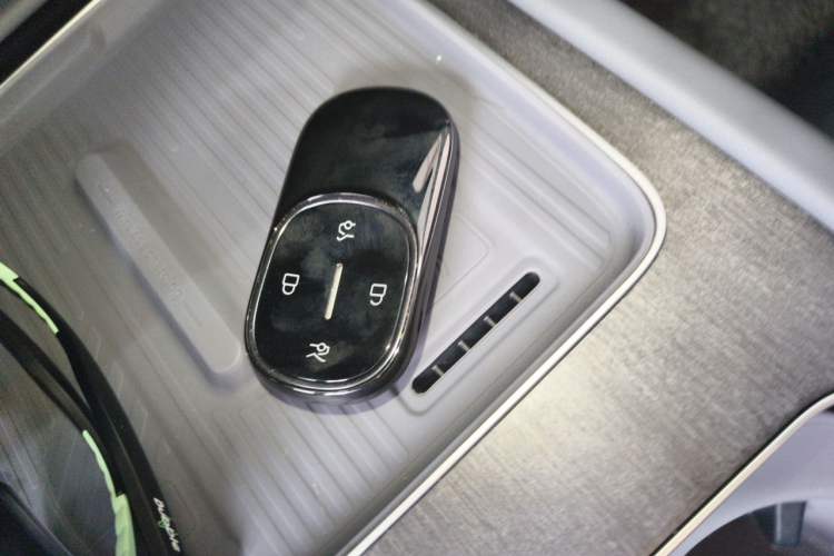Used Nio ES8 2026 Model 6-seat Executive Luxury Edition Vehicle Key