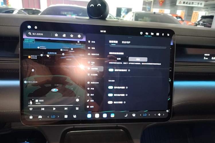 Used Nio ES8 2026 Model 6-seat Executive Signature Edition Audio And AC Panel