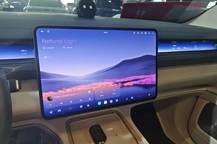 Used Nio ES8 2026 Model 6-seat Executive Signature Edition Audio And AC Panel