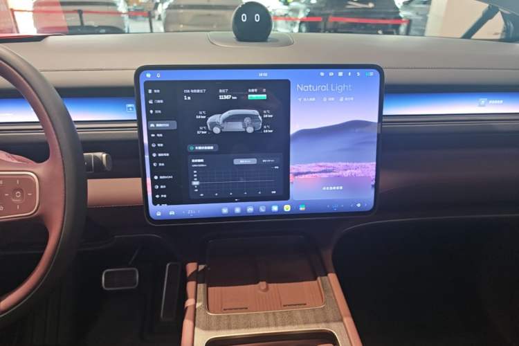 Used Nio ES8 2026 Model 6-seat Executive Signature Edition Audio And AC Panel