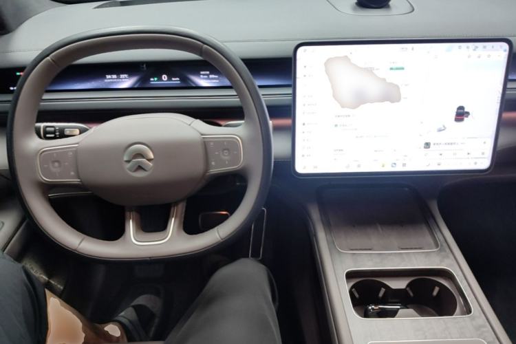 Used Nio ES8 2026 Model 6-seat Executive Signature Edition Center Console