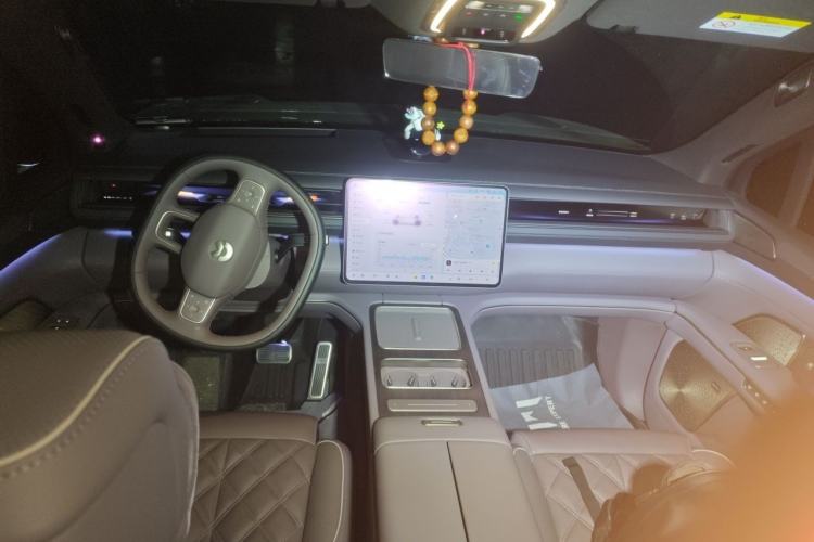 Used Nio ES8 2026 Model 6-seat Executive Luxury Edition Center Console