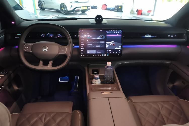 Used Nio ES8 2026 Model 6-seat Executive Signature Edition Center Console
