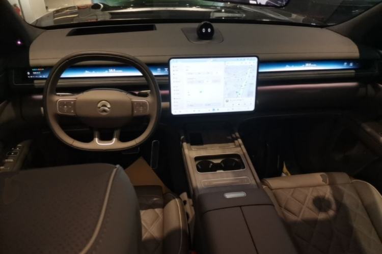 Used Nio ES8 2026 Model 6-seat Executive Luxury Edition Center Console