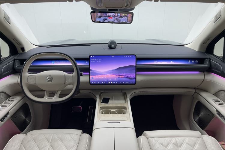 Used Nio ES8 2026 Model 6-seat Executive Signature Edition Center Console