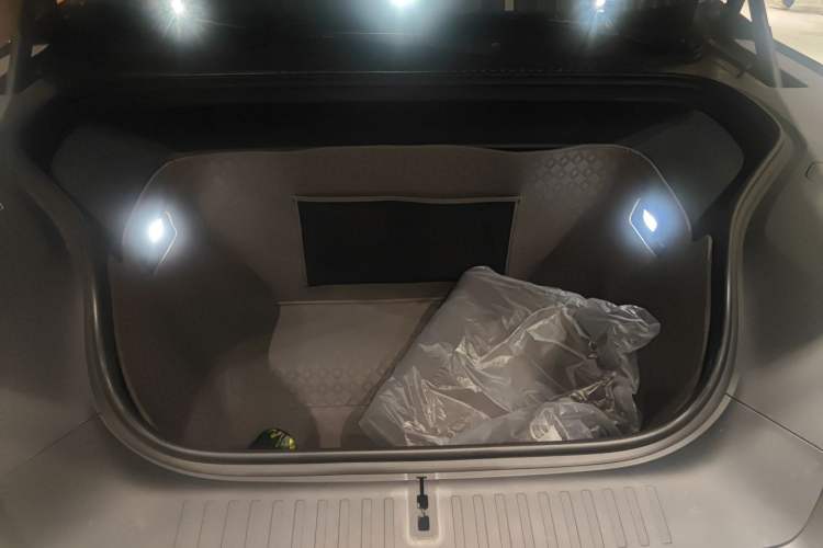 Used Nio ES8 2026 Model 6-seat Executive Signature Edition Engine Bay