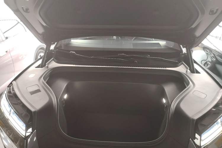 Used Nio ES8 2026 Model 6-seat Executive Luxury Edition Engine Bay