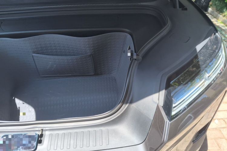 Used Nio ES8 2026 Model 6-seat Executive Luxury Edition Engine Bay Left