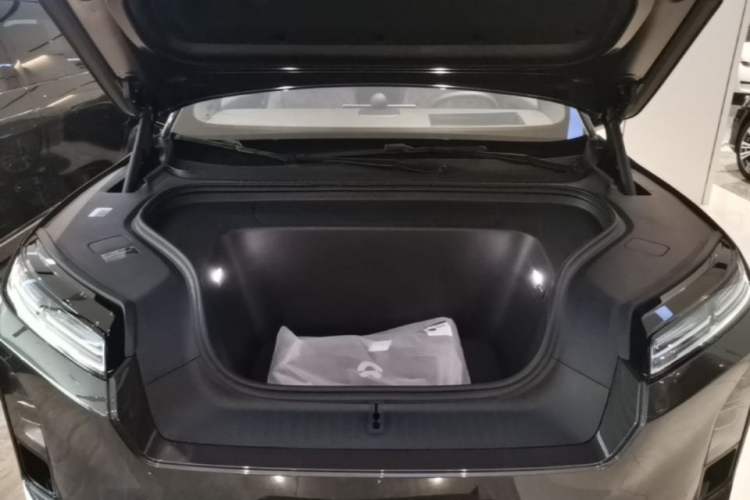 Used Nio ES8 2026 Model 6-seat Executive Luxury Edition Engine Bay