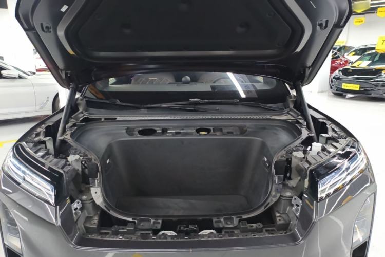 Used Nio ES8 2026 Model 6-seat Executive Signature Edition Engine Bay