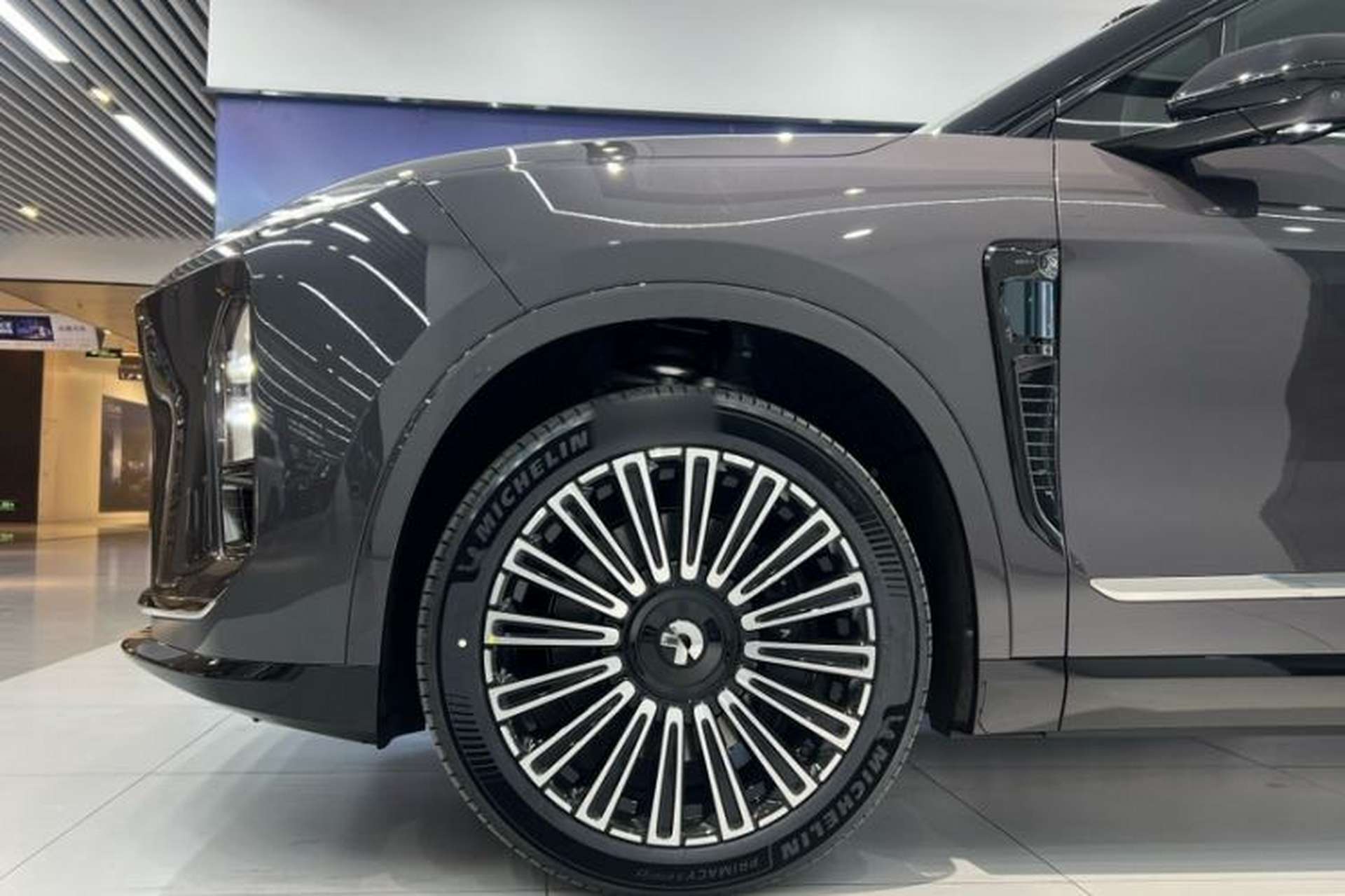 Used Nio ES8 2026 Model 6-seat Executive Luxury Edition Exterior 1