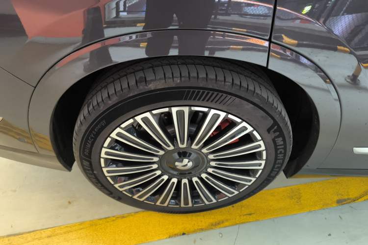 Used Nio ES8 2026 Model 6-seat Executive Luxury Edition Exterior 2
