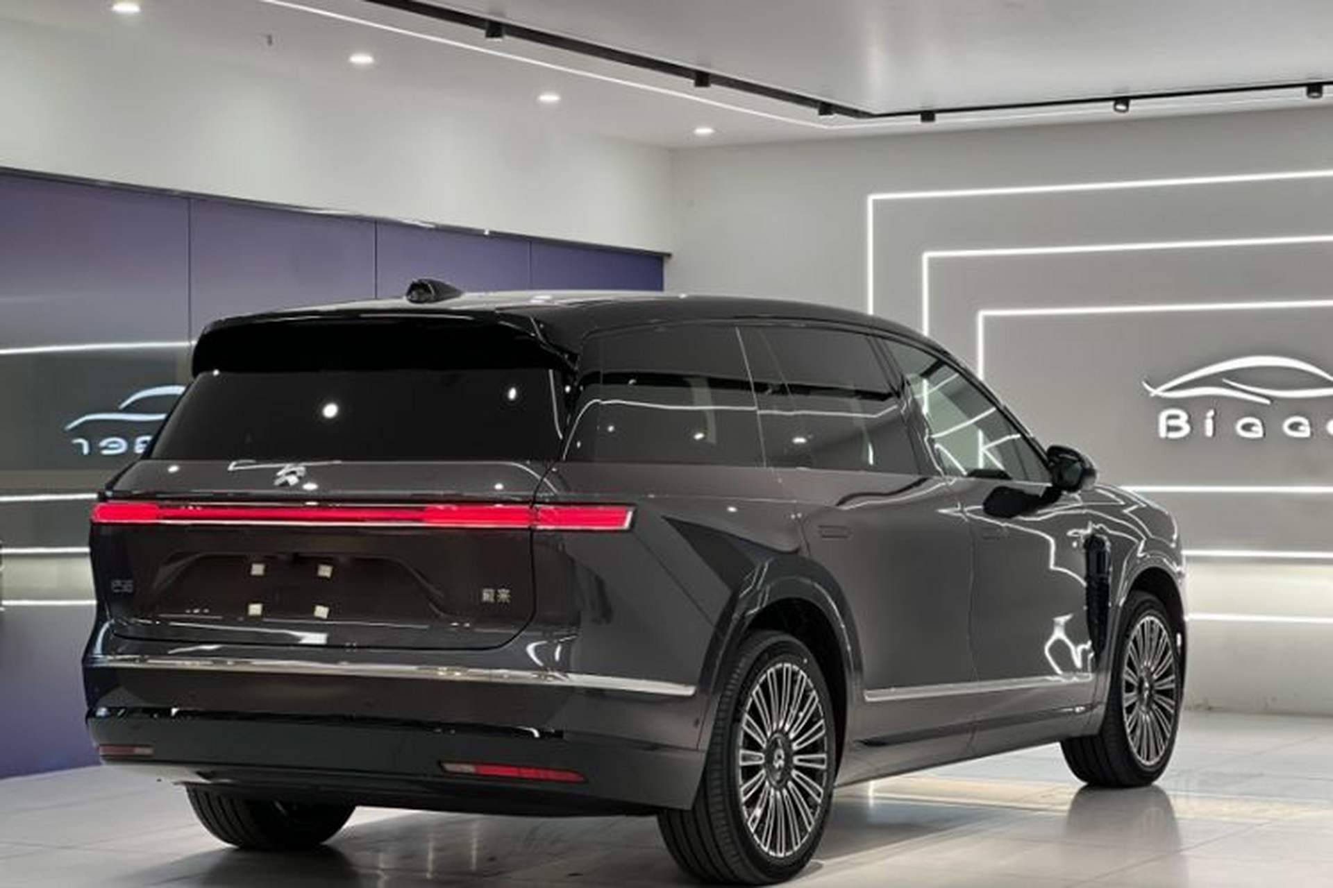 Used Nio ES8 2026 Model 6-seat Executive Luxury Edition Exterior 3