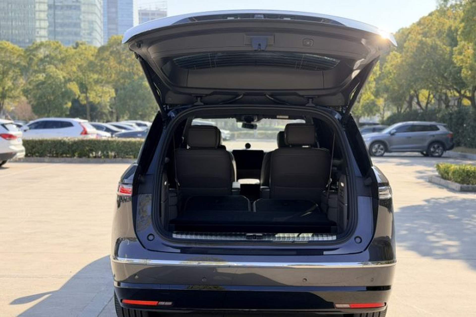 Used Nio ES8 2026 Model 6-seat Executive Luxury Edition Exterior 3