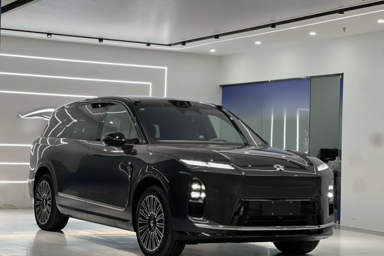 Used Nio ES8 2026 Model 6-seat Executive Luxury Edition Exterior 5