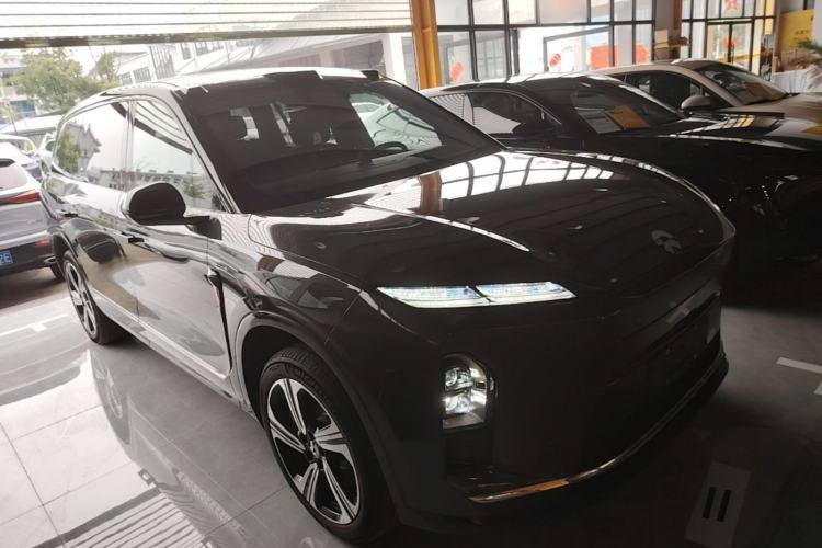 Used Nio ES8 2026 Model 6-seat Executive Luxury Edition Front Right 45 Deg
