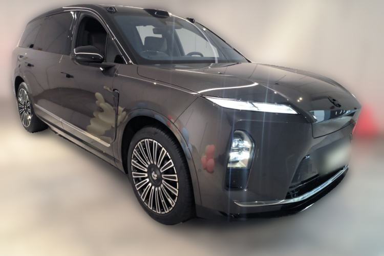 Used Nio ES8 2026 Model 6-seat Executive Luxury Edition Front Right 45 Deg