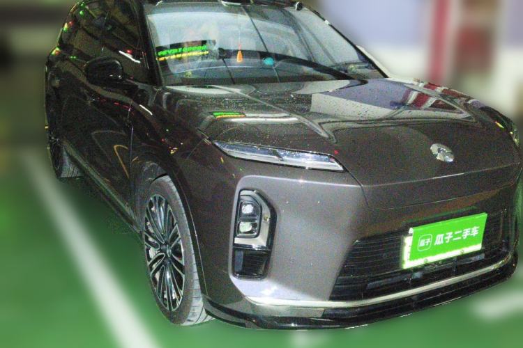 Used Nio ES8 2026 Model 6-seat Executive Signature Edition Front Right 45 Deg