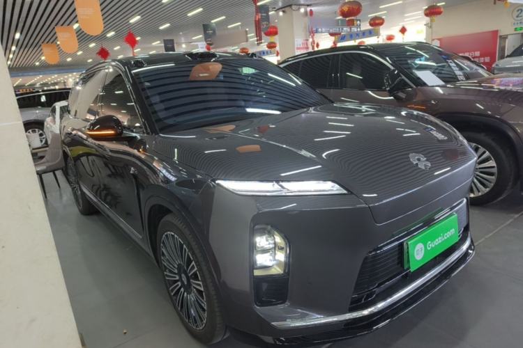 Used Nio ES8 2026 Model 6-seat Executive Luxury Edition Front Right 45 Deg