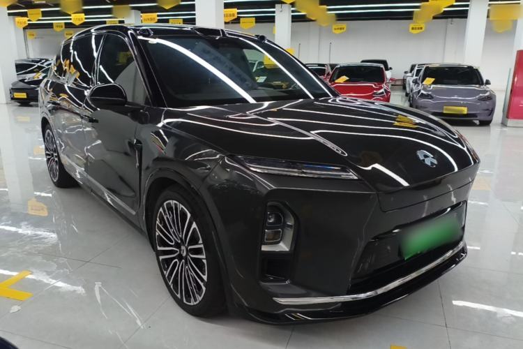 Used Nio ES8 2026 Model 6-seat Executive Signature Edition Front Right 45 Deg