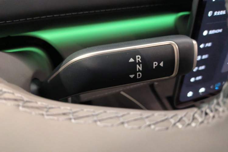 Used Nio ES8 2026 Model 6-seat Executive Luxury Edition Gear Lever