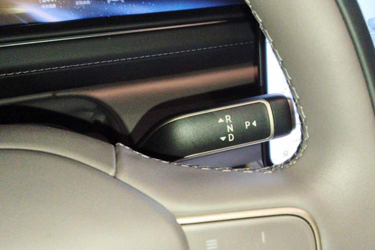 Used Nio ES8 2026 Model 6-seat Executive Signature Edition Gear Lever