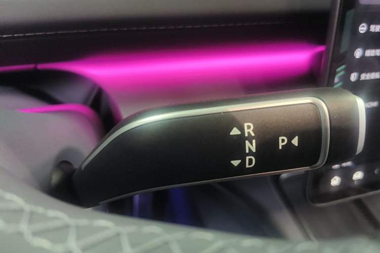 Used Nio ES8 2026 Model 6-seat Executive Signature Edition Gear Lever