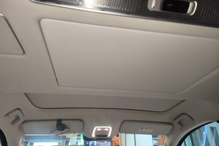 Used Nio ES8 2026 Model 6-seat Executive Luxury Edition Headliner