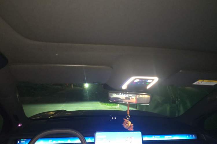 Used Nio ES8 2026 Model 6-seat Executive Luxury Edition Headliner