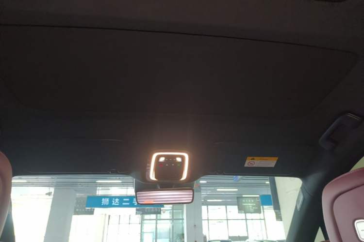 Used Nio ES8 2026 Model 6-seat Executive Luxury Edition Headliner