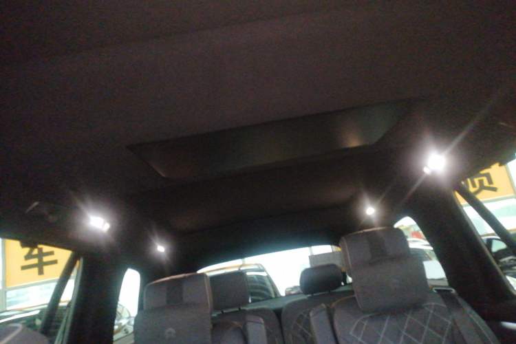 Used Nio ES8 2026 Model 6-seat Executive Luxury Edition Headliner