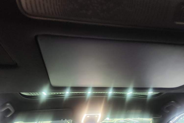 Used Nio ES8 2026 Model 6-seat Executive Signature Edition Headliner