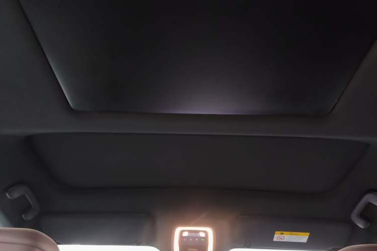 Used Nio ES8 2026 Model 6-seat Executive Signature Edition Headliner