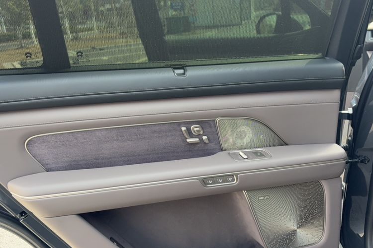 Used Nio ES8 2026 Model 6-seat Executive Luxury Edition Interior 1