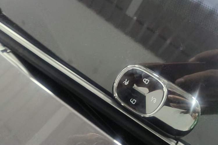 Used Nio ES8 2026 Model 6-seat Executive Signature Edition Interior 1