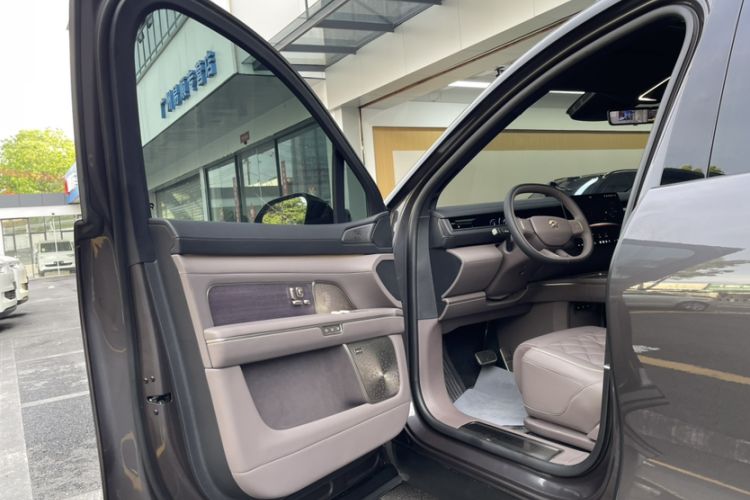 Used Nio ES8 2026 Model 6-seat Executive Luxury Edition Interior 12