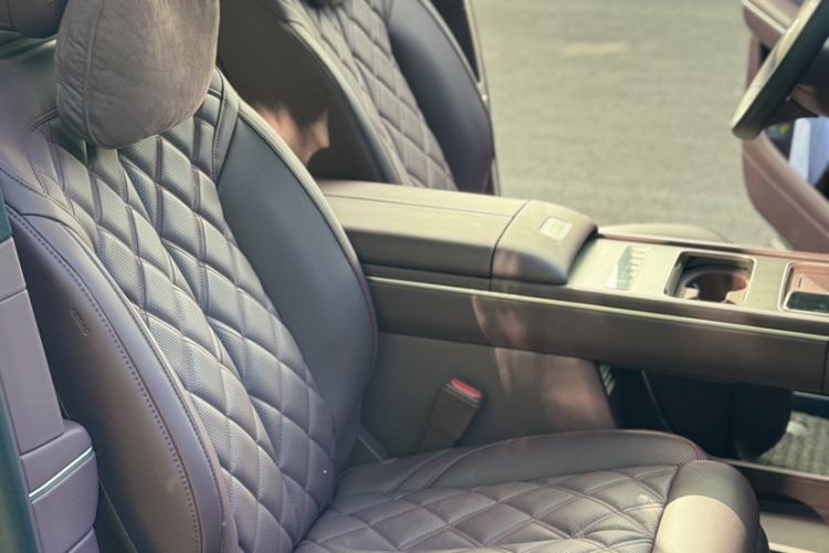 Used Nio ES8 2026 Model 6-seat Executive Luxury Edition Interior 2