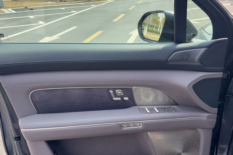 Used Nio ES8 2026 Model 6-seat Executive Luxury Edition Interior 3