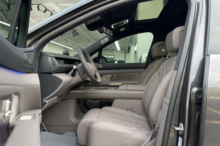 Used Nio ES8 2026 Model 6-seat Executive Luxury Edition Interior 4