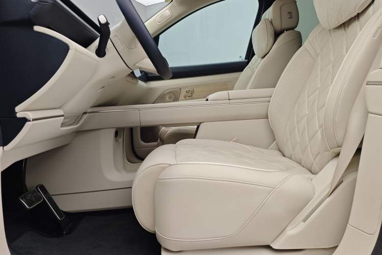 Used Nio ES8 2026 Model 6-seat Executive Luxury Edition Interior 5