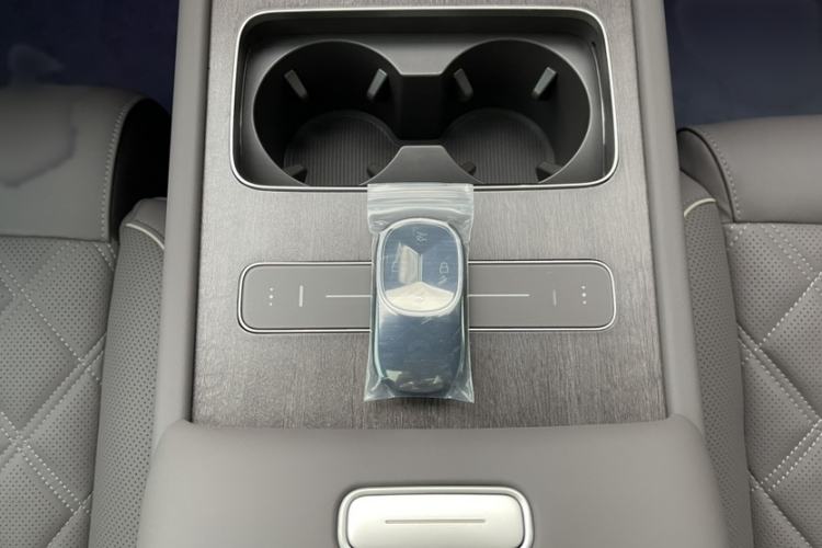 Used Nio ES8 2026 Model 6-seat Executive Luxury Edition Interior 5