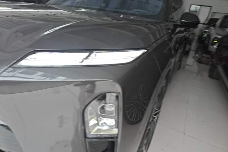 Used Nio ES8 2026 Model 6-seat Executive Signature Edition Left Front Headlight